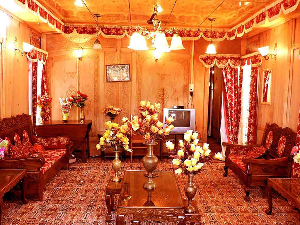 Aziz Palace Group Of Houseboats Srīnagar Exteriör bild